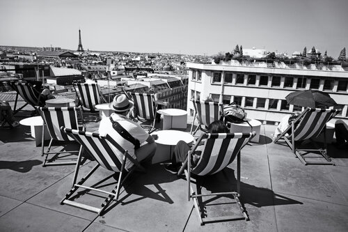 Rooftop in Paris di Grégory Herpe, Fotografia in vendita su Singulart