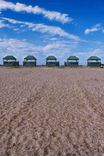 Cabins on the Caspian van Grégory Herpe, Fotografie te koop op Singulart