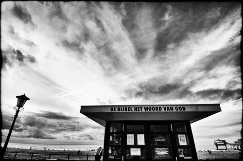 The Words of God de Grégory Herpe, Fotografía a la venta en Singulart
