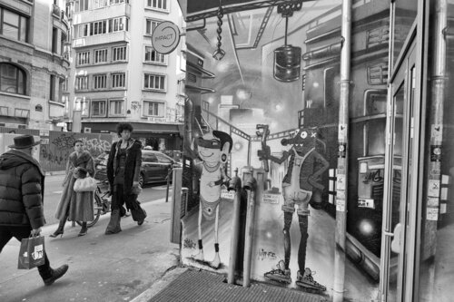 The place to be by Grégory Herpe, 사진 for Sale on Singulart