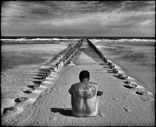 Last Supper on the Beach di Grégory Herpe, Fotografia in vendita su Singulart