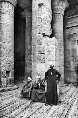The guardians of love par Grégory Herpe, Photographie en vente sur Singulart