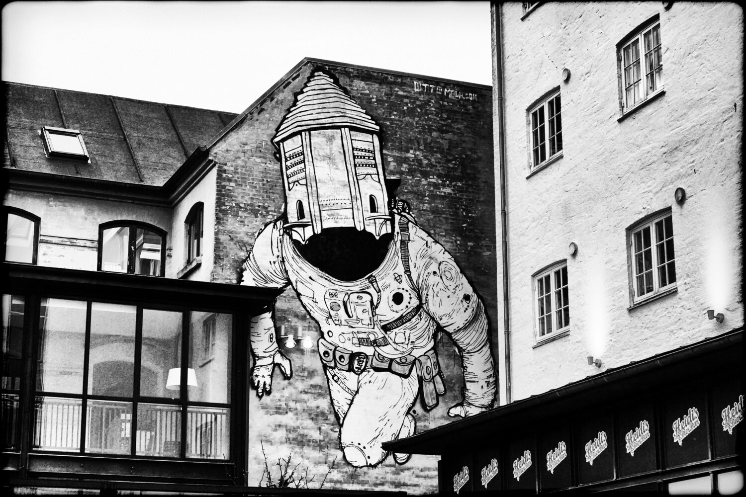 I float, therefore I am. Grégory Herpe
