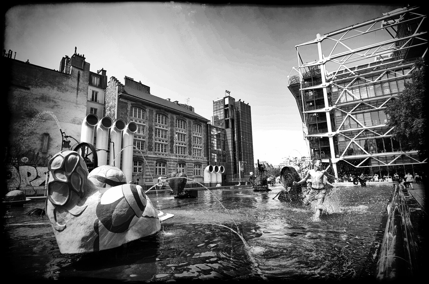 Running in urban water Grégory Herpe