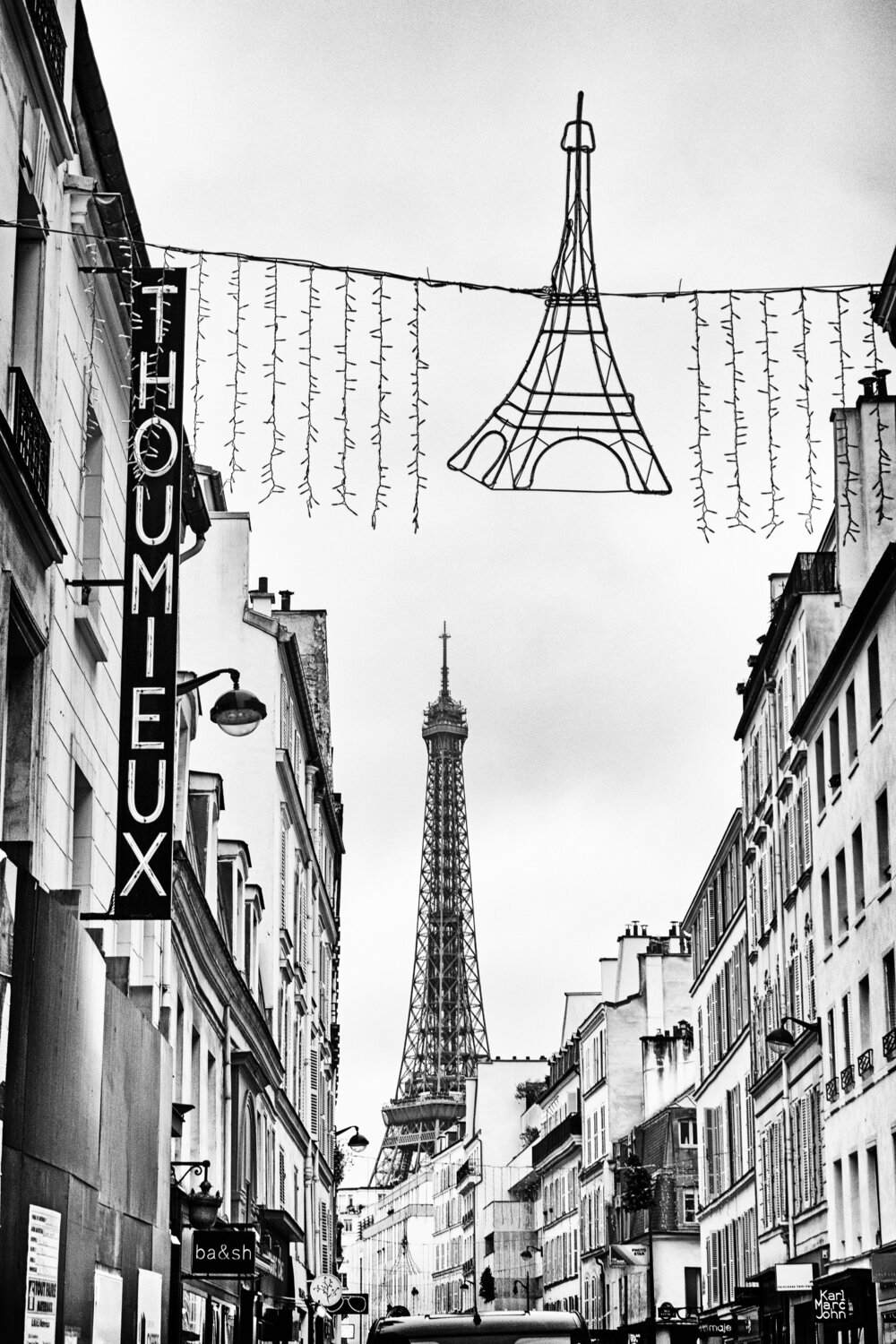 Eiffel Twin Towers II Grégory Herpe