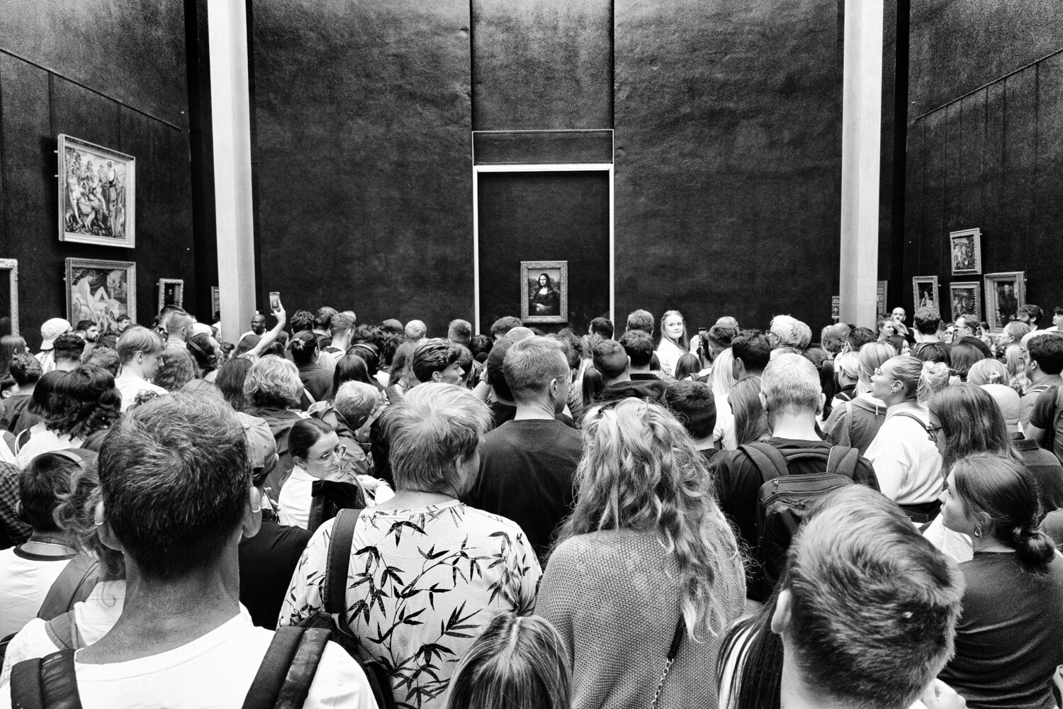 Almost alone with the Mona Lisa Grégory Herpe