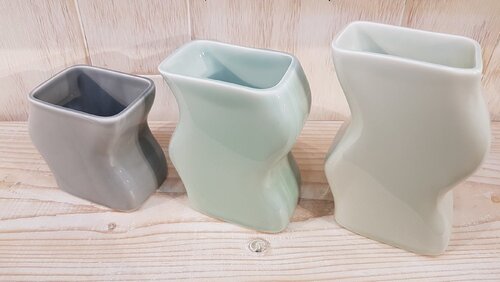 Wiggle Vases (Set 2) van Jenny Watson, Andere media te koop op Singulart