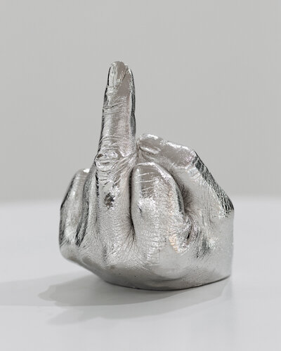 Artist's Hand van Ai Weiwei, Beeldhouwwerk te koop op Singulart