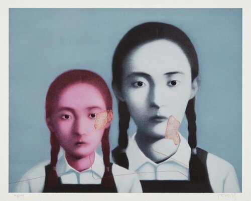 Two Sisters von Zhang Xiaogang, Druck kaufen auf Singulart