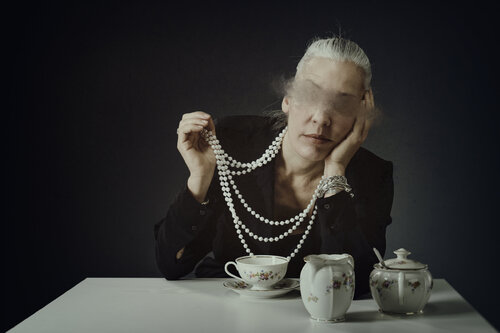 Tea Time V Cédric Brion
