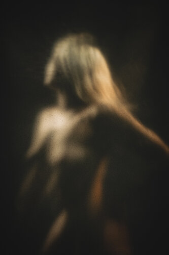 Corpus III - Dibond + Caisse américaine by Cédric Brion, 사진 for Sale on Singulart