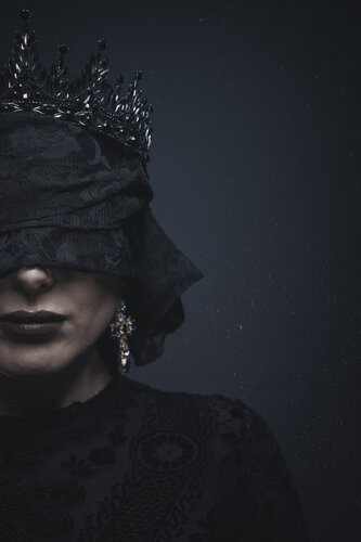 La Couronne de Silence VI - Dibond + Caisse américaine di Cédric Brion, Fotografia in vendita su Singulart