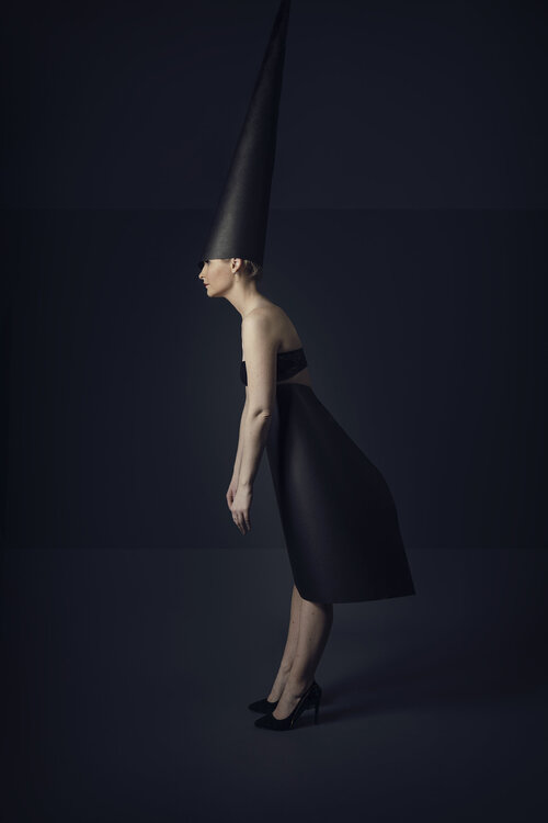 Le Chaperon III  - Tirage Fine-Art sur Dibond + Caisse américaine Cédric Brion