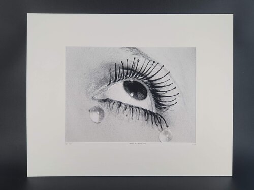 Larmes de verre de Man Ray, Fotografía a la venta en Singulart