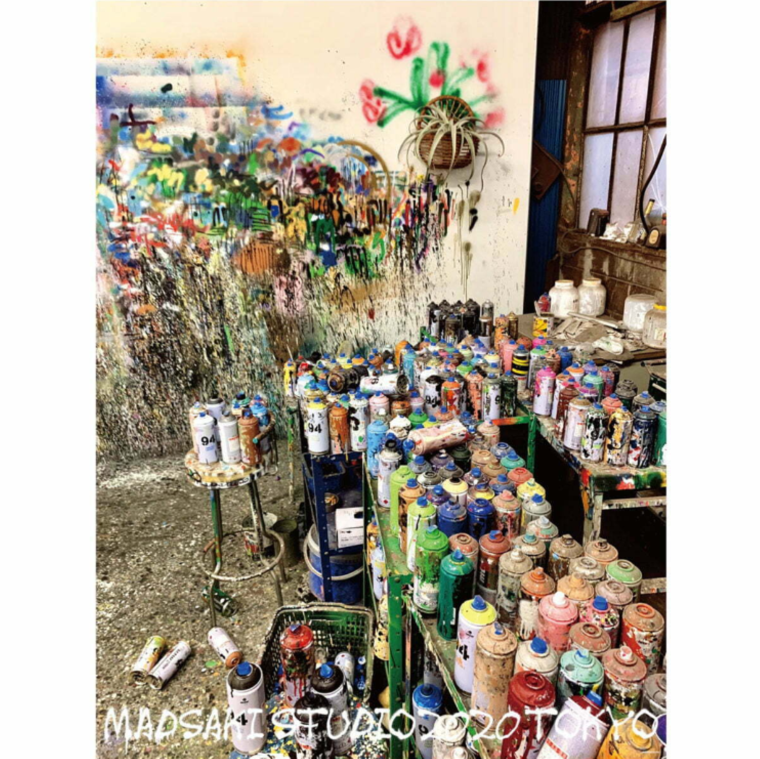 新品「MADSAKI Studio 2020」ED300 サイン入り MADSAKIの作品をSINGULARTで販売中