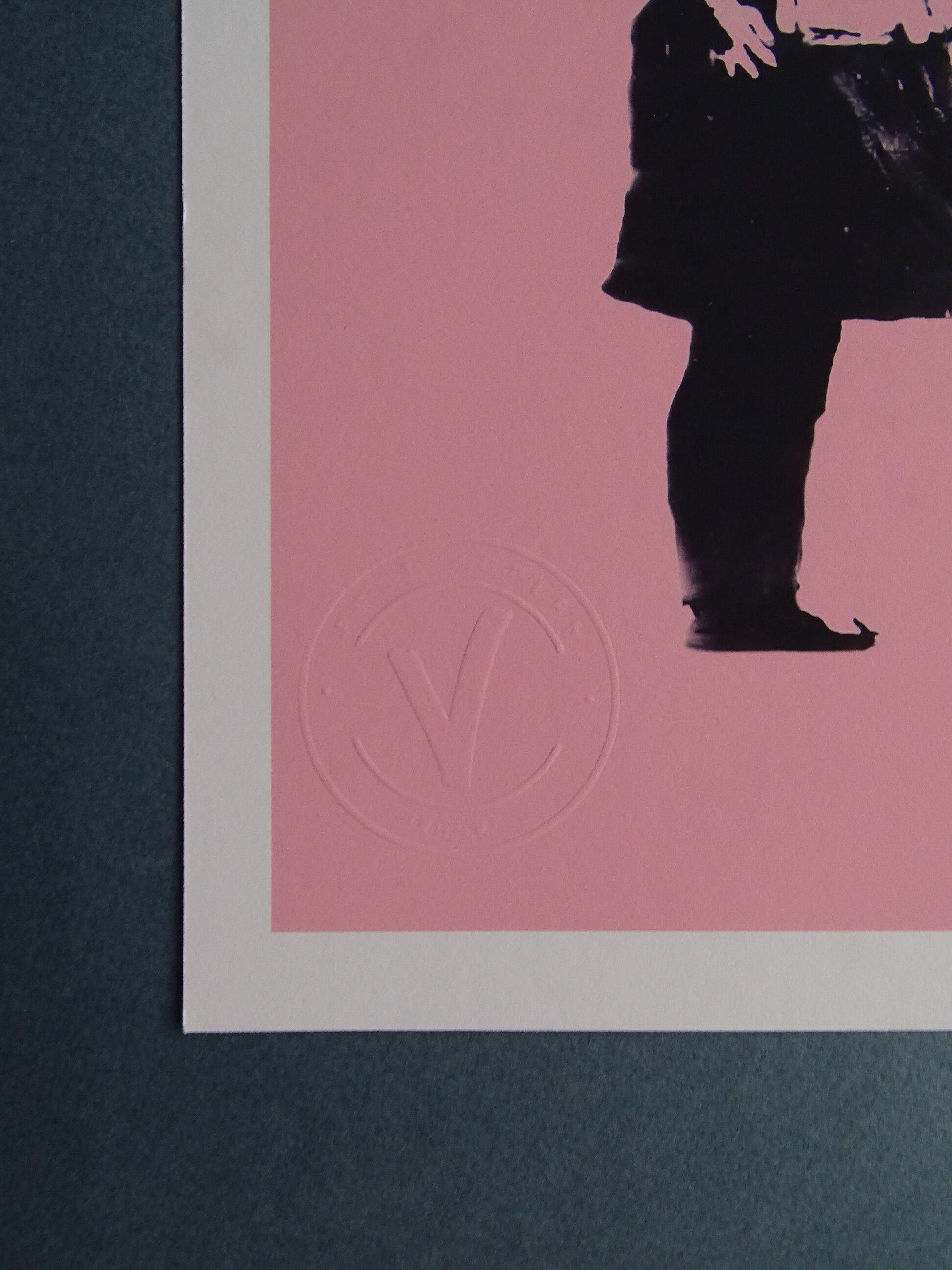 版画 Banksy x Post Modern Vandal (PINK) ED85 download_1_789d1338-acc7-4ec8-