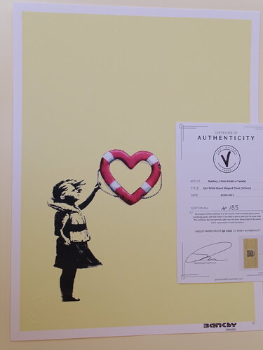 Post Modern Vandal - Girl With Banksy Heart Shaped Float, 2021 van Other, Afdruk te koop op Singulart