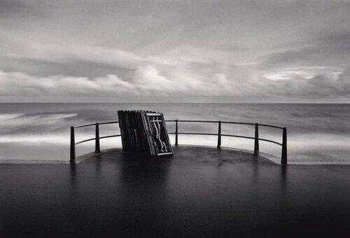 アート・デザイン・音楽 IN FRANCE by MICHAEL KENNA Buy France by Michael Kenna online – Setanta Books