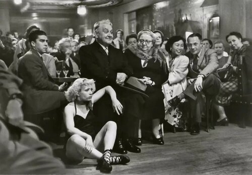 Le Petit Balcon, Rue De Lappe, Paris 11e Robert Doisneau