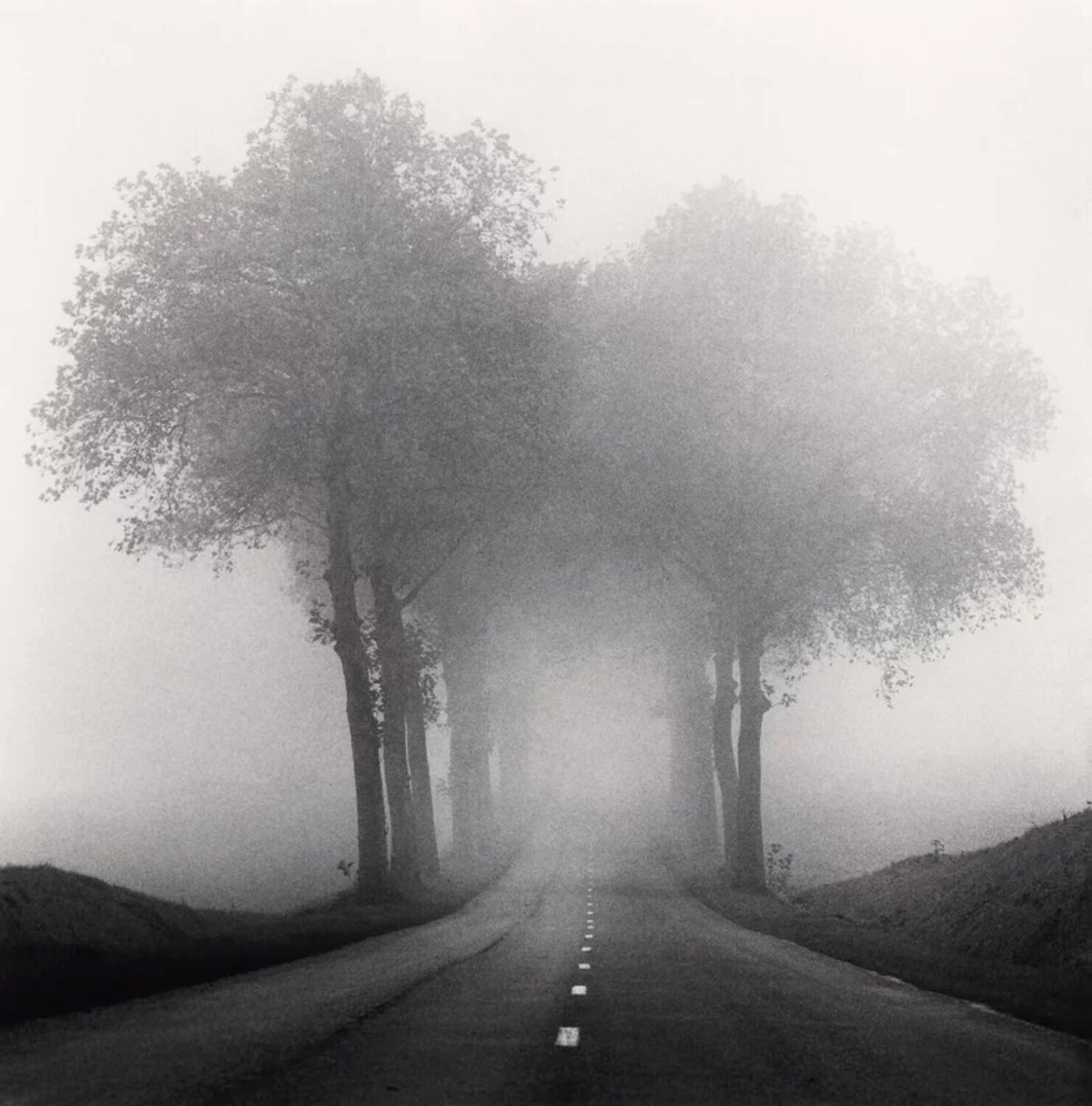 Homage to HCB, Study 1, Bretagne, France Michael Kenna Fotografie zu verkaufen