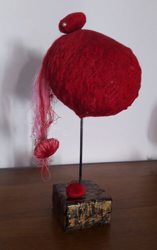 PETIT ARBRE ROUGE von Christiane Guerry, Textil kaufen auf Singulart