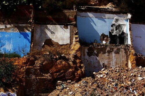 Los Surcos de la Ciudad, Julian Jesus Gimenez Fernandez, Cartagena, Espagne di JR, Fotografia in vendita su Singulart
