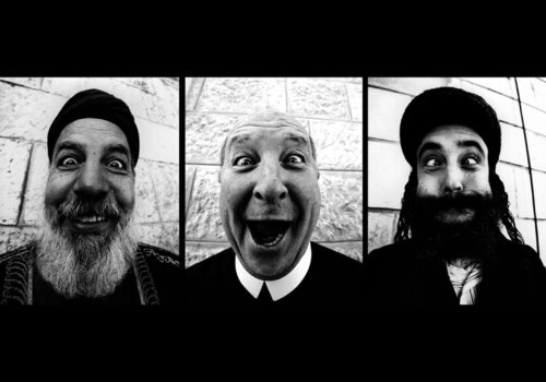 28 Millimètres: Face 2 Face, Holy Tryptich di JR, Fotografia in vendita su Singulart