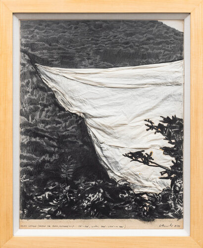 Valley Curtain (Project for Aspen, Colorado) van Christo, Andere media te koop op Singulart