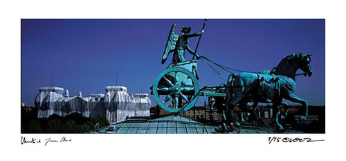 Reichstag Quadriga van Christo, Fotografie te koop op Singulart