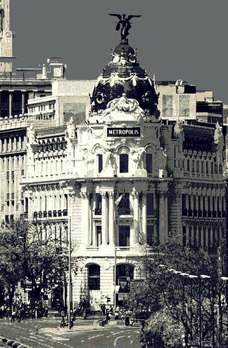 Metropolis Building Madrid Spain by Pablo Guillamon, 사진 for Sale on Singulart