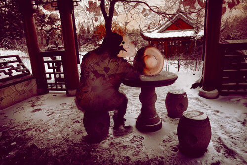 L'homme aux multiples chapeaux von hugues rochette, Fotografie kaufen auf Singulart