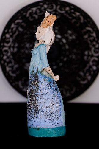 BLUE GIRL von Gaby Pühmeyer, Skulptur kaufen auf Singulart