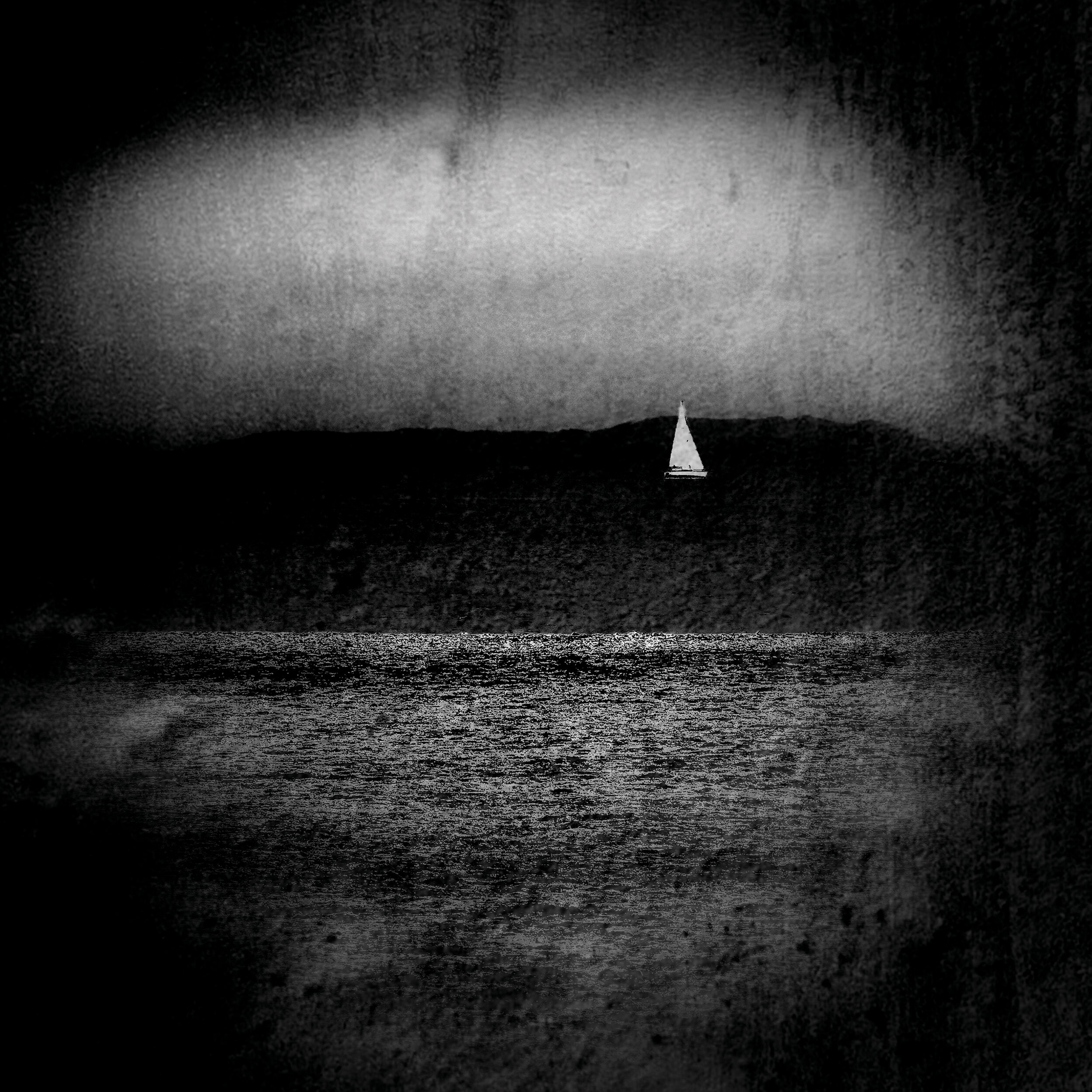 Black and white artwork under €1,000