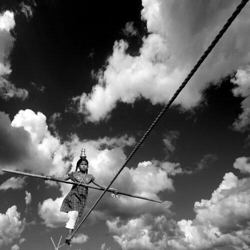 Soaring Pains di CR Shelare, Fotografia in vendita su Singulart