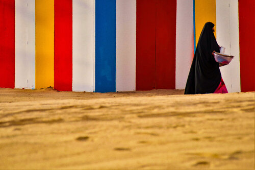Contrastes émiratis von Laure Boyer, Fotografie kaufen auf Singulart