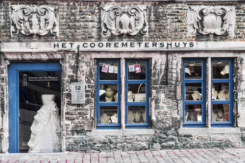 Het Cooremetershuys - blau van Ulli Steinküller, Fotografie te koop op Singulart