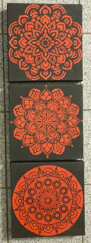 Acrylbild mit Schablone "Rot"    3mal x 30cm x30cm von Irene Schlik, Malerei kaufen auf Singulart