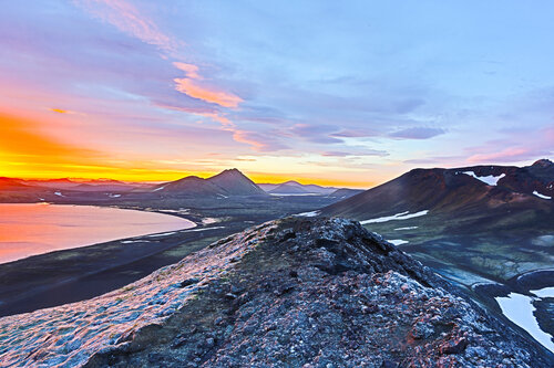 Hnausapollur crater lake late evening von Alain  Goulet, Fotografie kaufen auf Singulart