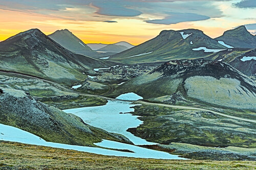 Hnausapollur crater lake at night van Alain  Goulet, Fotografie te koop op Singulart