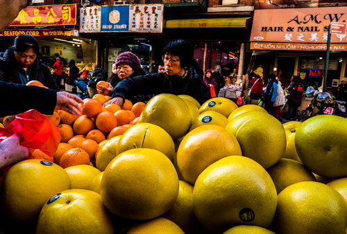 Chinese New Year with the perfect Citrus von Alain  Goulet, Fotografie kaufen auf Singulart