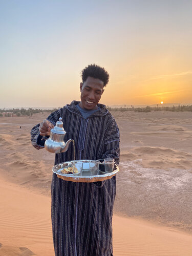 Best Cup of Tea di Alain  Goulet, Fotografia in vendita su Singulart