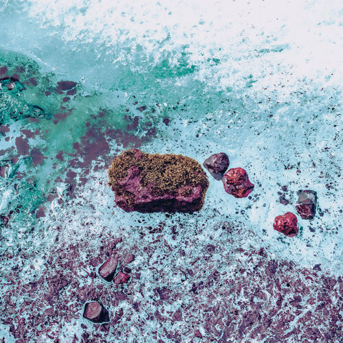 El agua donde flota la piedra by Jorge Omeñaca, Photography for Sale on Singulart