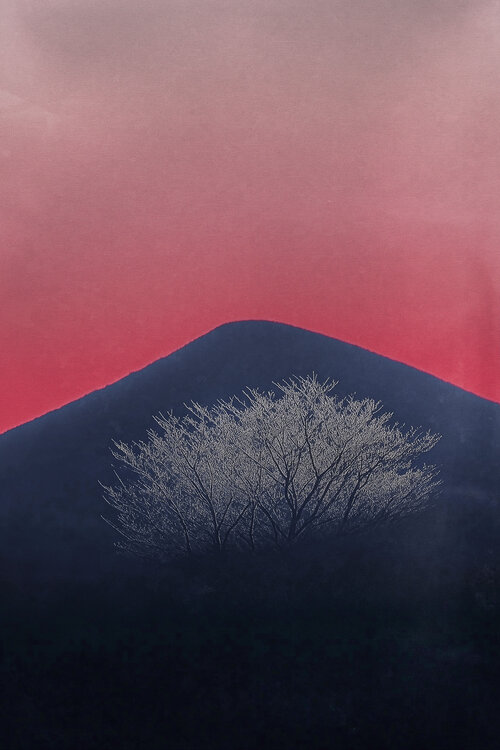 Blue mountain, red sky Jorge Omeñaca