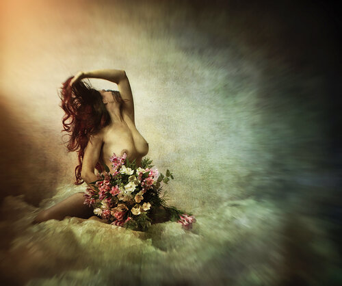 Entre sombras y pétalos by Crissial, 사진 for Sale on Singulart