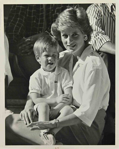 Lady Diana with Prince Harry van Unknown Artist, Fotografie te koop op Singulart