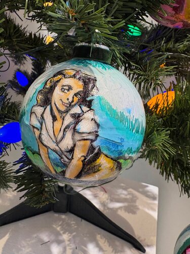 Glamour Girls: Ornaments by Carol Powell, 기타 매체 for Sale on Singulart