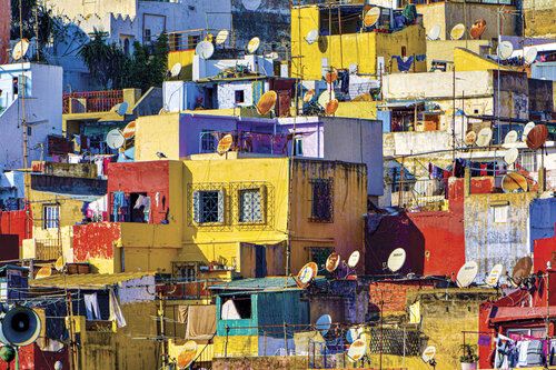 Les couleurs de la médina von CHRISTIAN GOETGHEBEUR, Fotografie kaufen auf Singulart