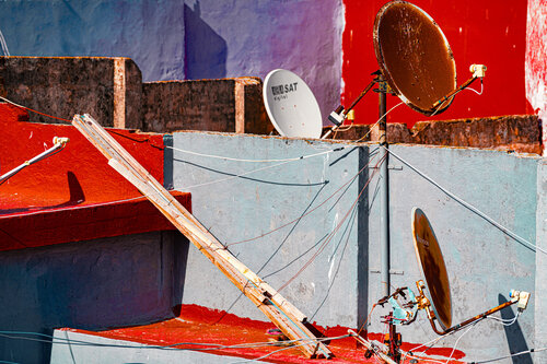 Terrasses sur écoute von CHRISTIAN GOETGHEBEUR, Fotografie kaufen auf Singulart