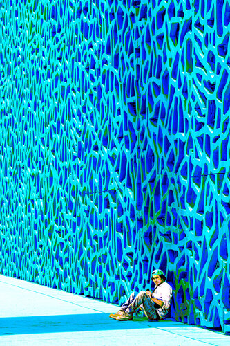 A l'ombre du MUCEM von CHRISTIAN GOETGHEBEUR, Fotografie kaufen auf Singulart