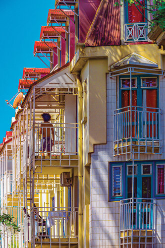 Les balcons de la victoire di CHRISTIAN GOETGHEBEUR, Fotografia in vendita su Singulart
